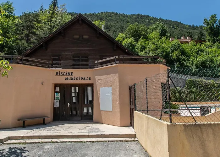 Vacancéole - Résidence Les Gorges Rouges